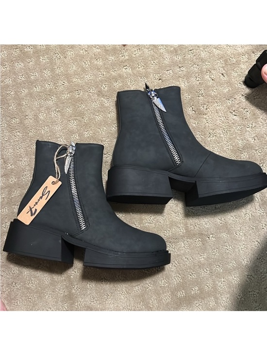 Seven7 Shoes - SEVEN7 Women's Vault Chink Black Boots with Zippers